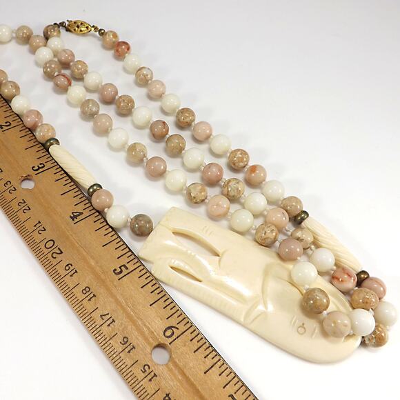 1950s Elephant Pendant Gemstone Beaded Necklace Hand Knotted 32” Vintage Jewelry - Picture 5 of 10